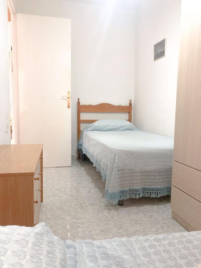 Mari Village Apartamento Luminoso,A 2 Minutos De La Playa Салоу Екстериор снимка